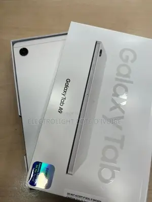 Neuf Samsung Galaxy Tab A9 128 GB Blanc