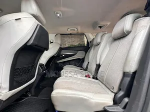 PEUGEOT 5008 2021 Noir