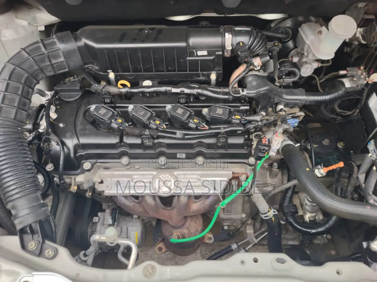 Toyota Rumion 2024 Gris