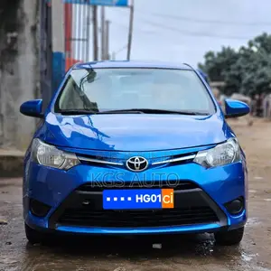 Photo - Toyota Yaris L Hatchback 3dr 2016 Bleu