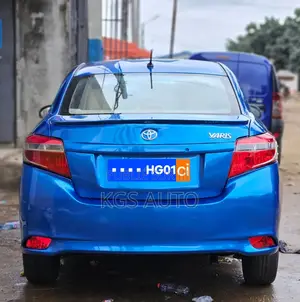 Toyota Yaris L Hatchback 3dr 2016 Bleu