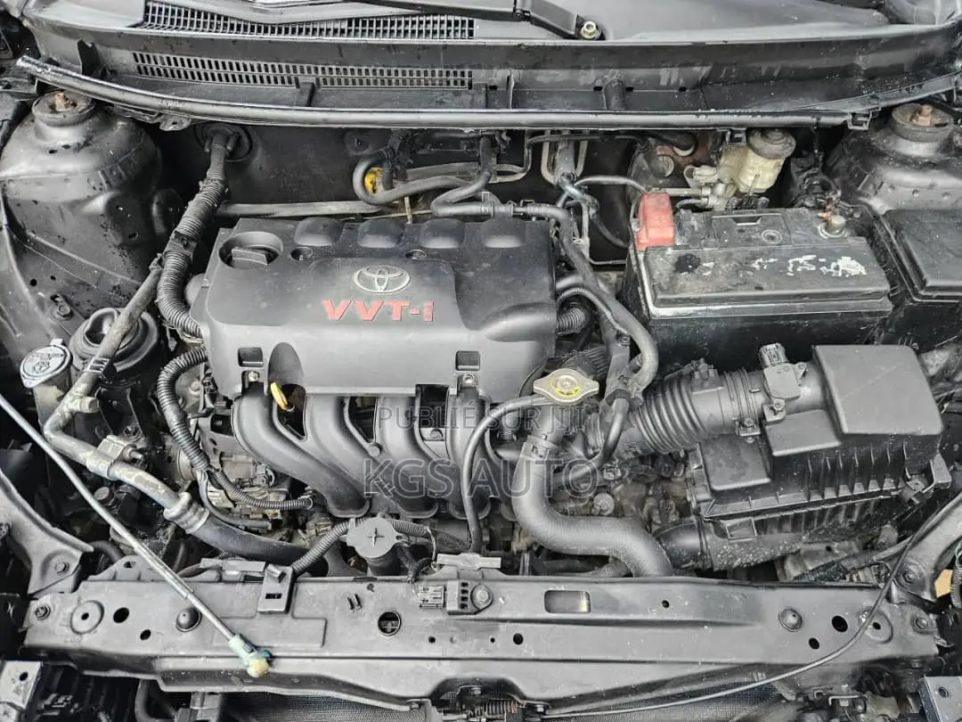 Toyota Yaris L Hatchback 3dr 2016 Bleu