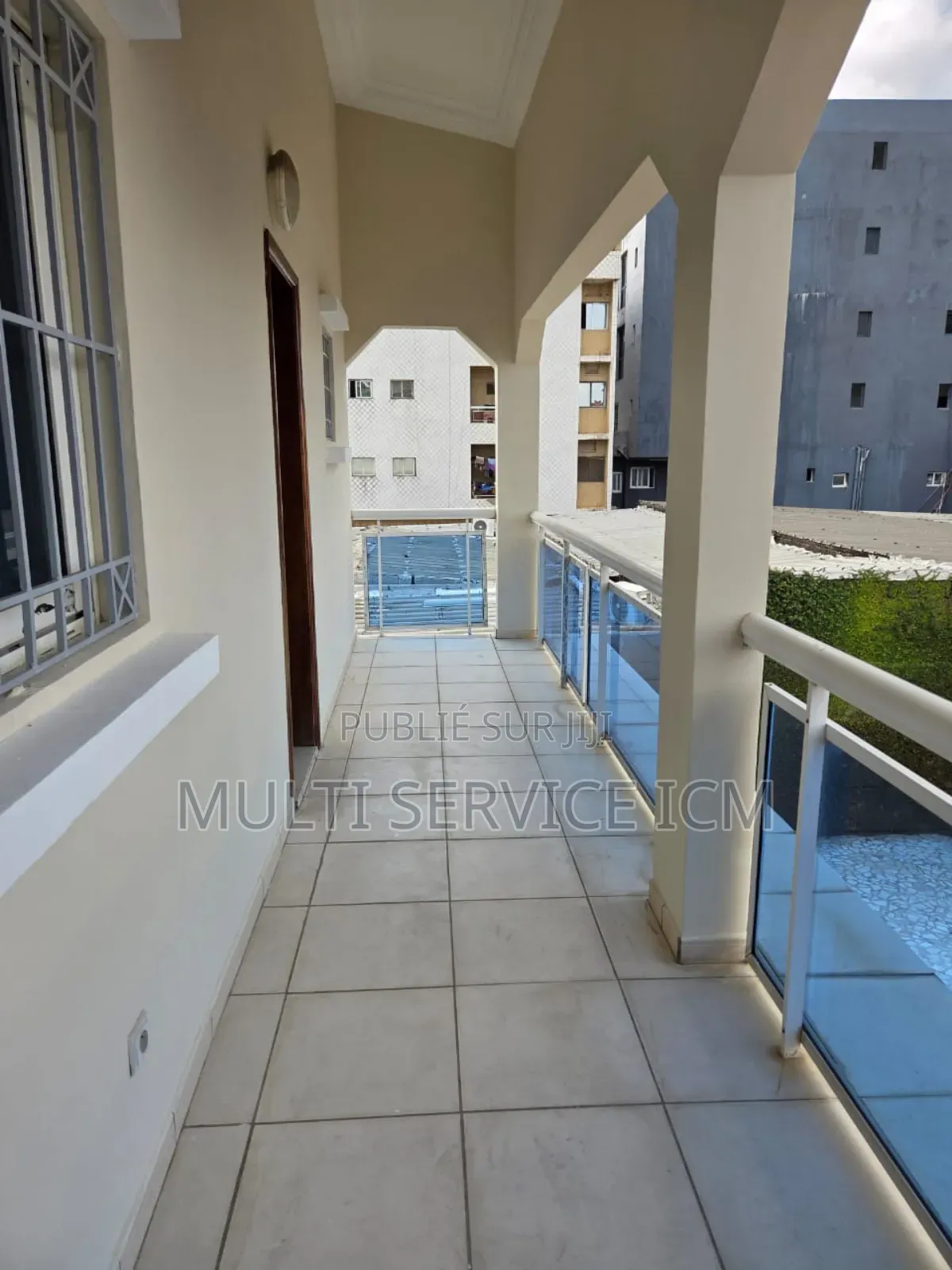 3chbre Duplex dans Ismaël Coulibaly, Cocody à Vendre