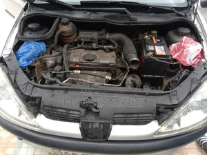 PEUGEOT 206 2002 Argenté