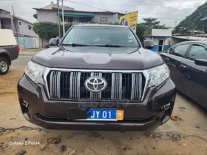 Photo - Toyota Land Cruiser Prado 4.0 Petrol TX-L 2020 Noir