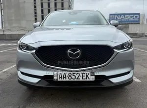 Photo - Mazda CX-5 2020 Gris