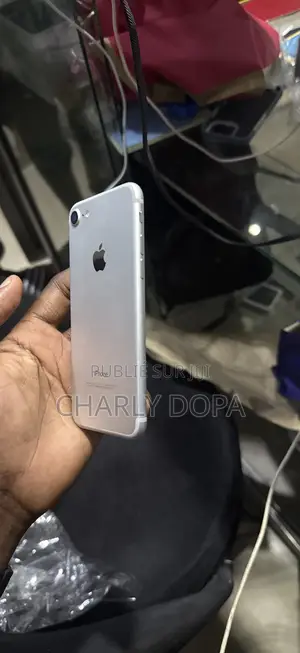 Apple iPhone 7 32 GB Argenté