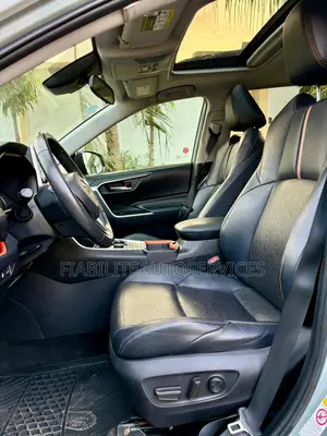 Toyota RAV4 TRD Off Road 2021 Gris