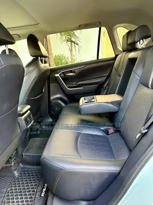 Toyota RAV4 TRD Off Road 2021 Gris