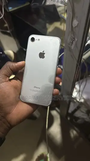 Apple iPhone 7 32 GB Gris