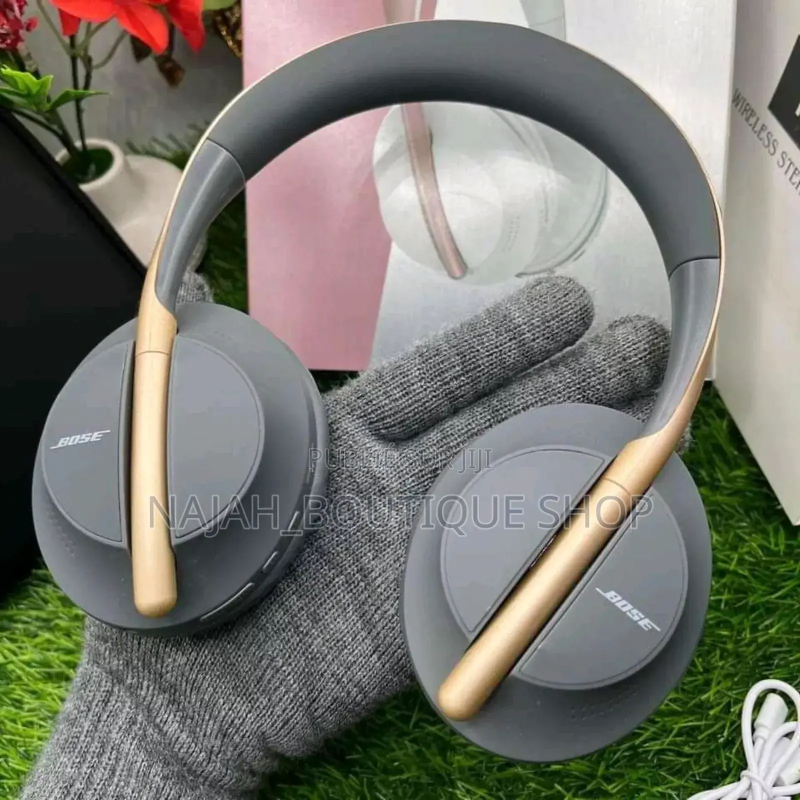 Bose Headphones 700