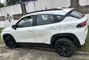 Suzuki Fronx 2024 Blanc