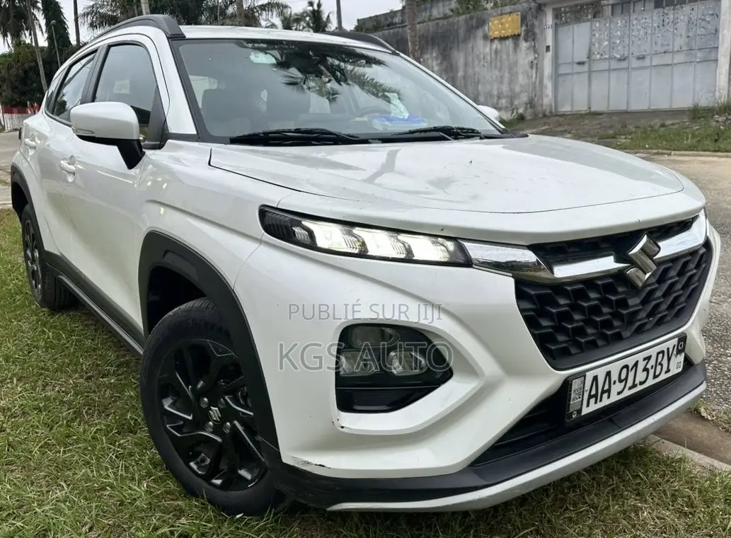 Suzuki Fronx 2024 Blanc