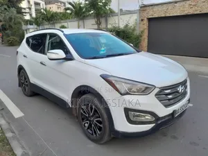 Photo - Hyundai Santa Fe Limited Ultimate AWD 2017 Blanc cassé