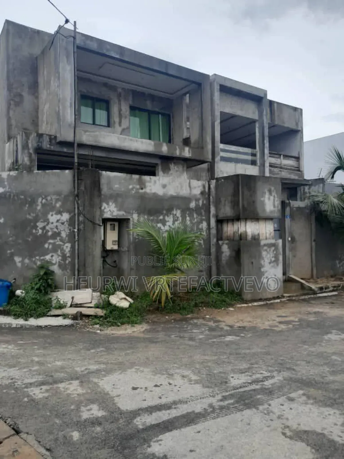 8chbre Duplex dans Faya Cité Mugefci, Cocody à Vendre