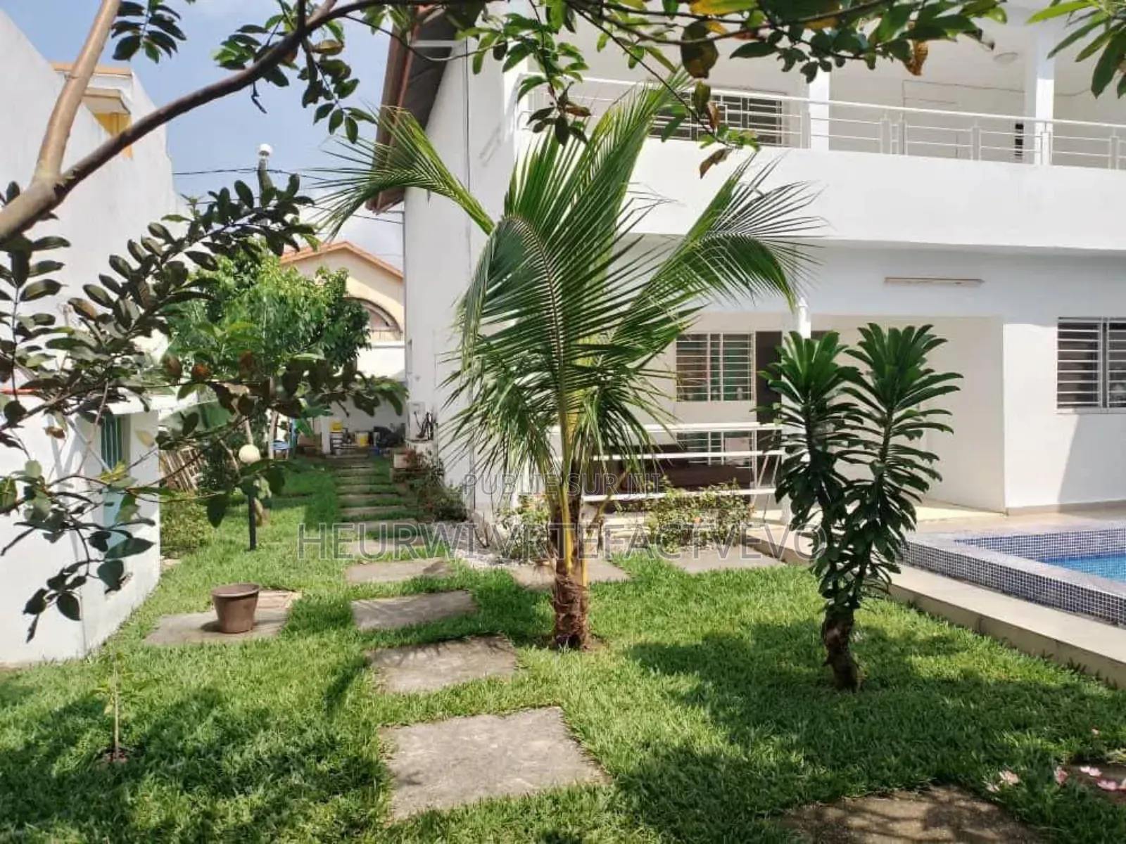 5chbre Duplex dans Cité Arcades, Cocody à Vendre