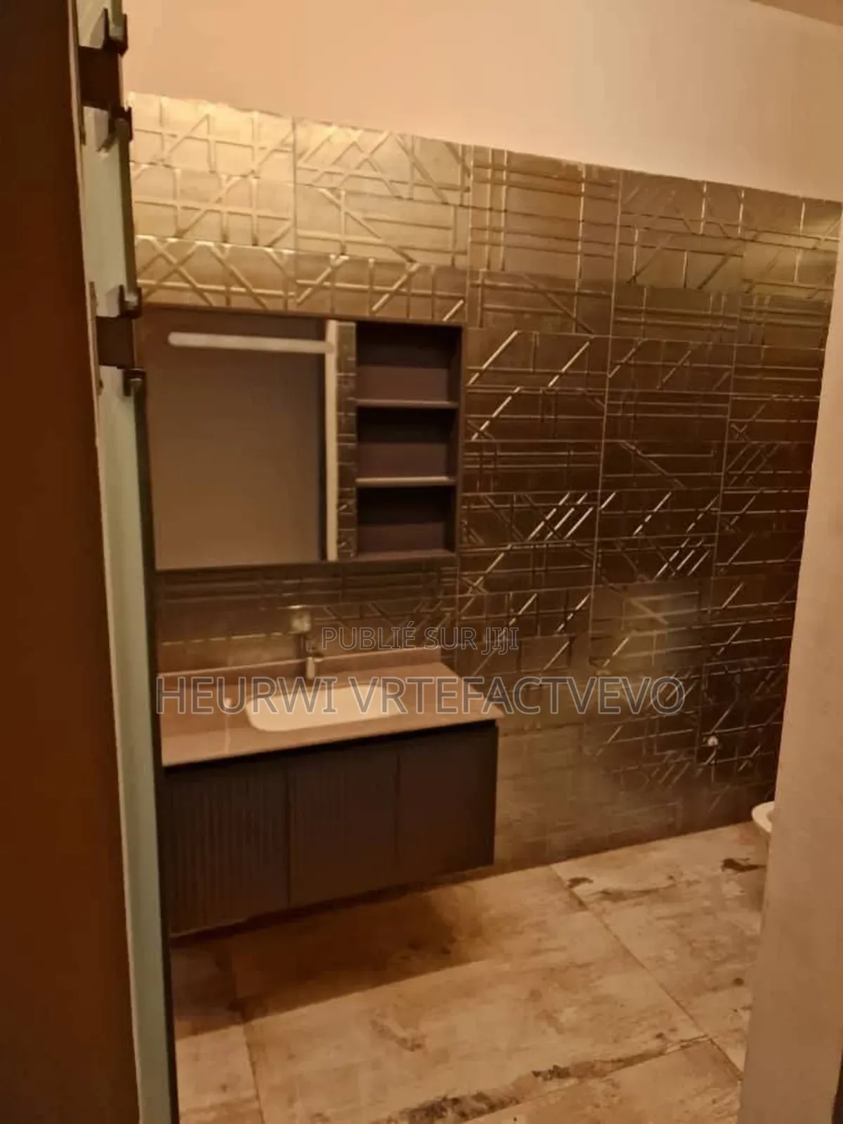 5chbre Duplex dans Cité Arcades, Cocody à Vendre