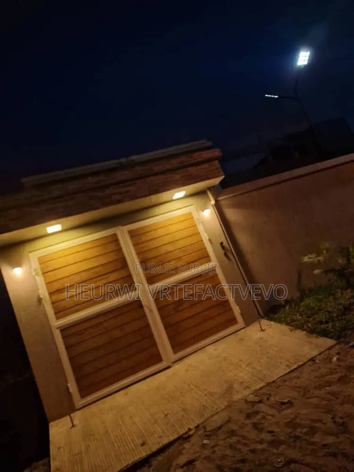 5chbre Duplex dans Cité Arcades, Cocody à Vendre