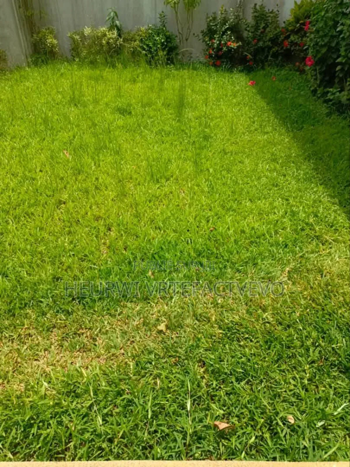 6chbre Villa dans Terrain Sotra, Cocody à Vendre