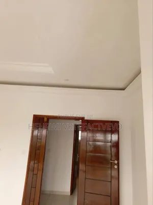 6chbre Villa dans Terrain Sotra, Cocody à Vendre