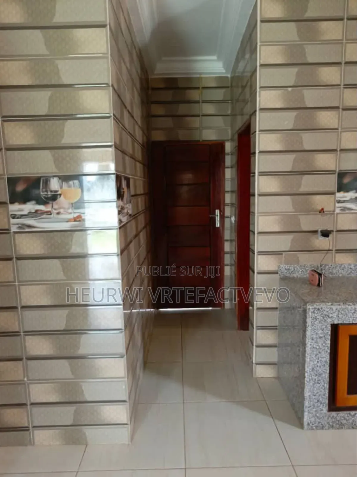 6chbre Villa dans Terrain Sotra, Cocody à Vendre