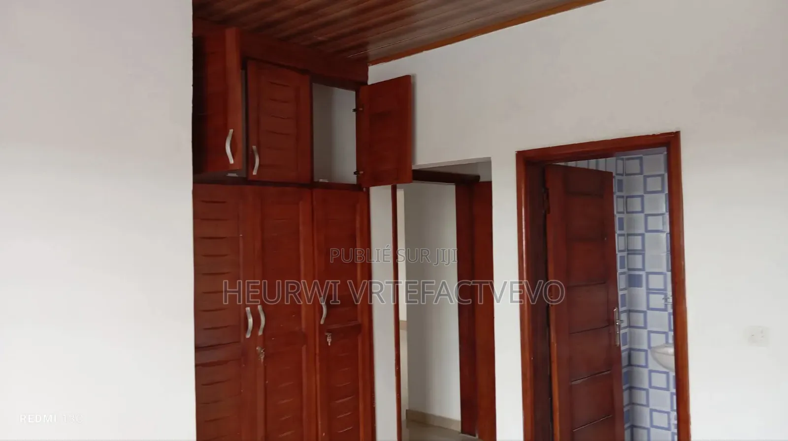 3chbre Villa dans Bimbresso, Cocody à Vendre