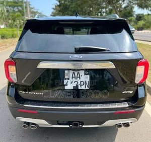 Ford Explorer Platinum 2021 Noir