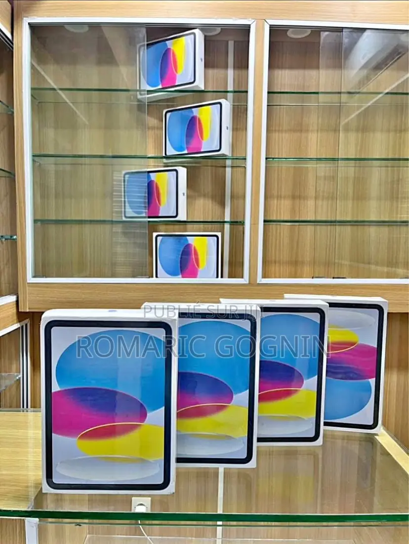 Neuf Apple iPad (2025) 256 GO Autre