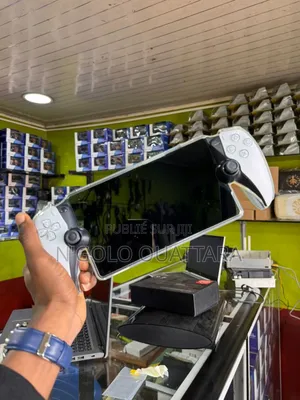 Photo - Ps Portal Quasi Neuf + Une Protection en Silicone