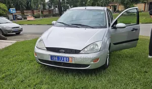 Photo - Ford Focus 2003 Gris