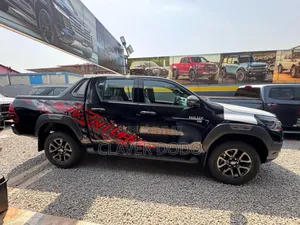 New Toyota Hilux 2025 Noir