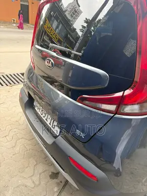 Kia Âme EX 2022 Gris