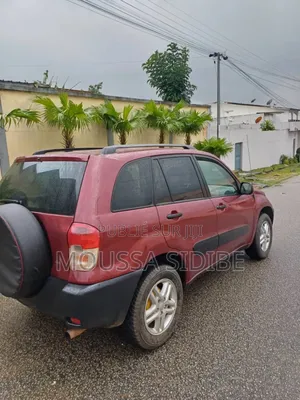 Toyota RAV4 1.8 2005 Rouge