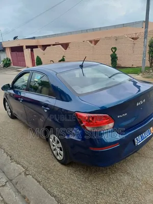 Kia Pegas 2021 Bleu