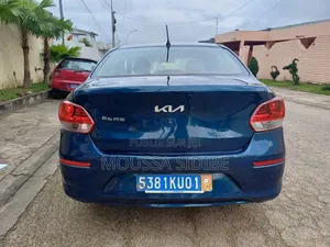 Kia Pegas 2021 Bleu