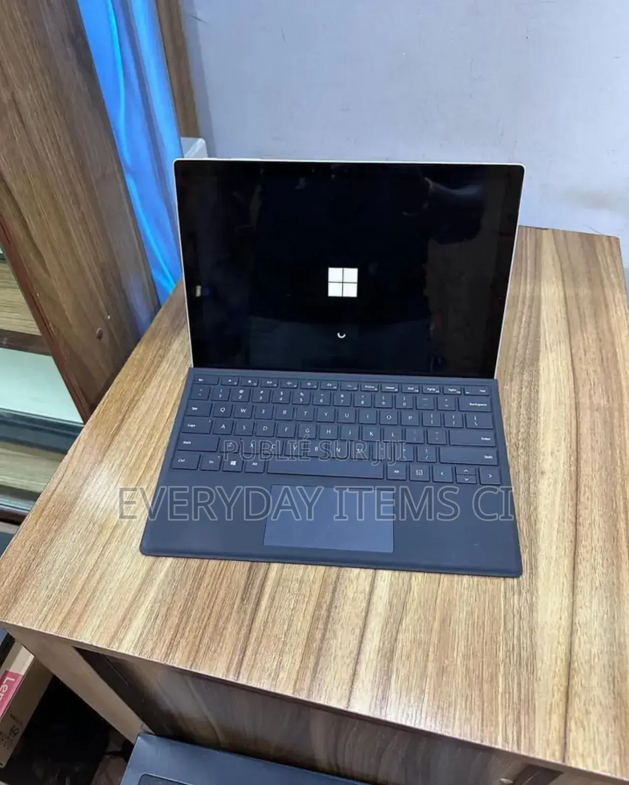 New Microsoft Surface Pro 6 8GB Intel Core I5 SSD 512GB
