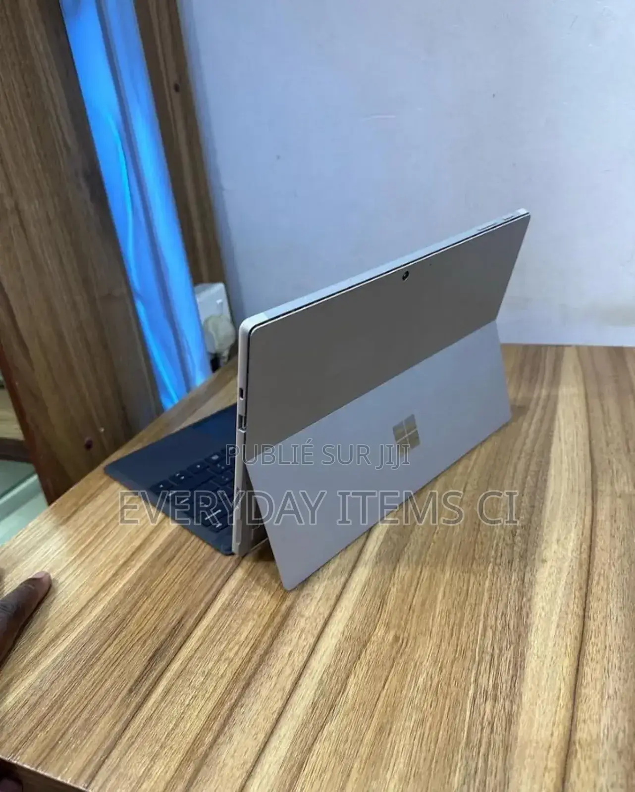 New Microsoft Surface Pro 6 8GB Intel Core I5 SSD 512GB