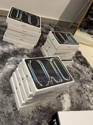 Photo - New Apple iPad Pro 11 (2024) 256 GO Autre