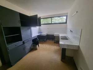 3chbre Appartement dans Sael, Cocody à Louer