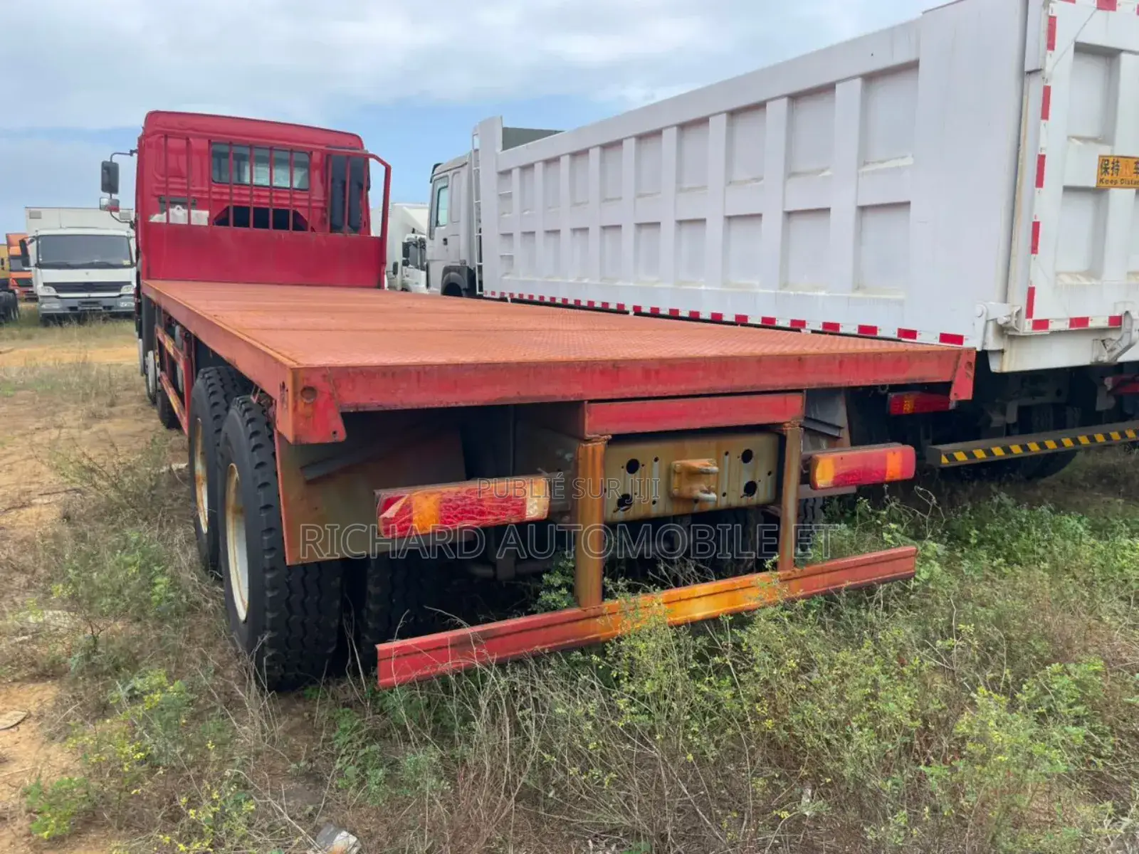 Camions Plateauhowo