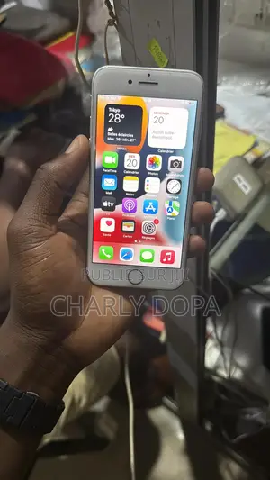 Photo - Pomme iPhone 7 32 GB Argenté