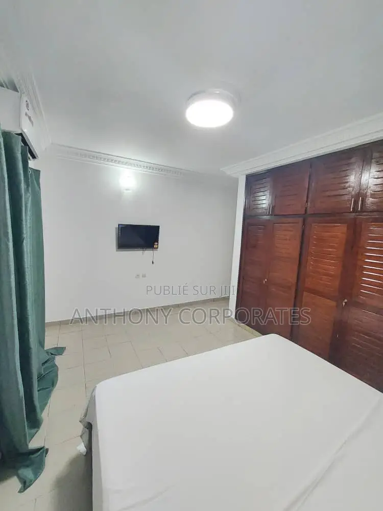 Appartement Meublé De 03 Pieces Angre Pont Soro