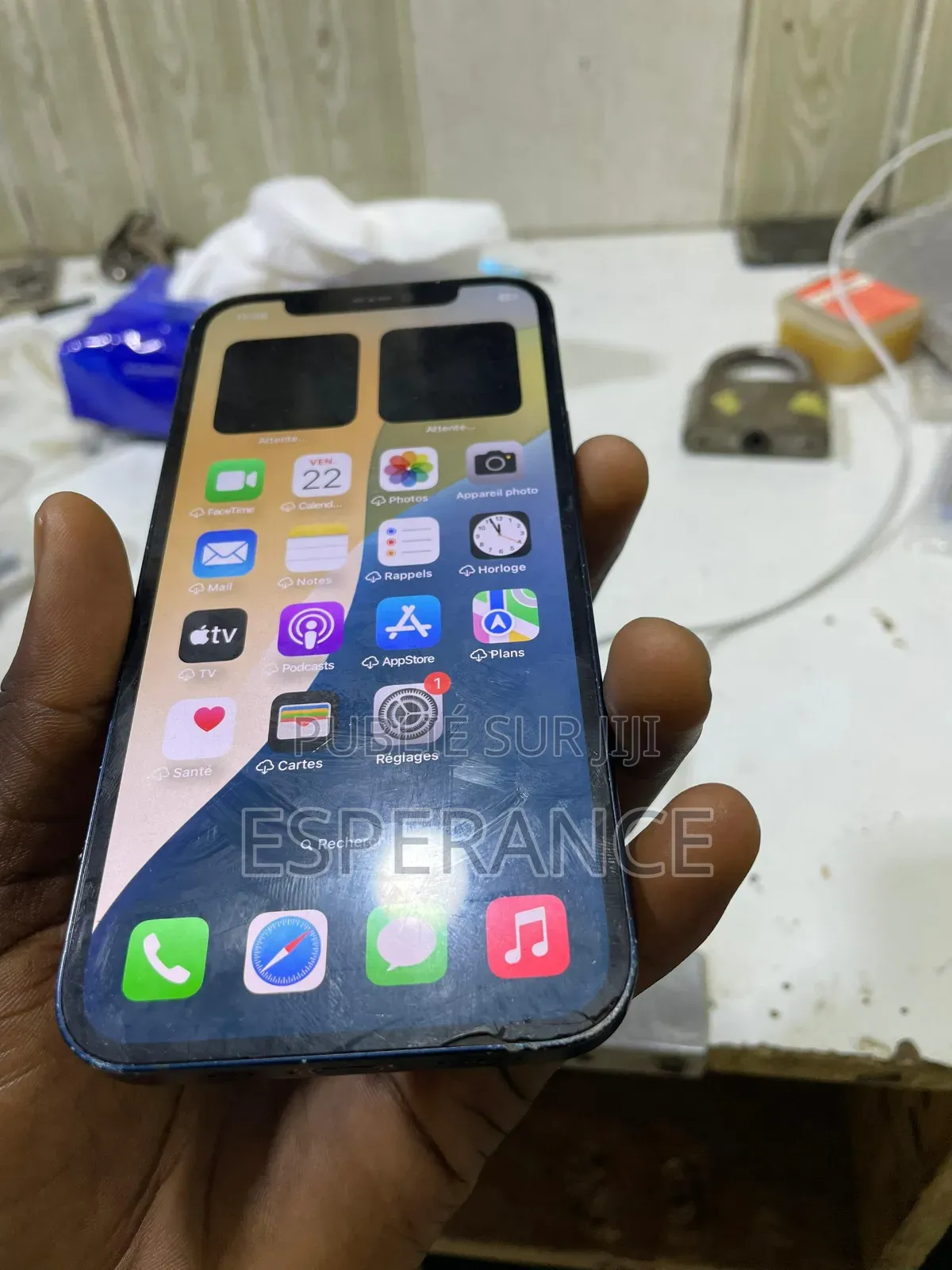 Pomme iPhone 12 64 GB Noir