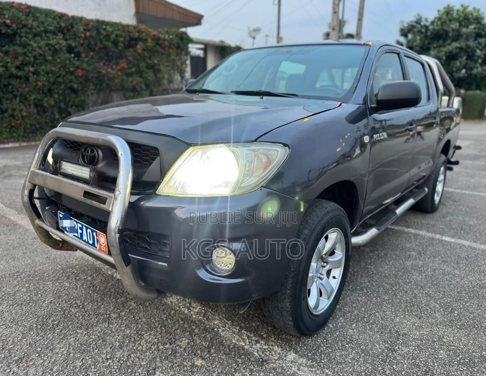 Toyota Hilux 2.5 D-4D 4X4 SRX 2010 Gris