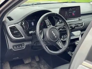 Kia Seltos 1.6 T-GDI 2021 Gris