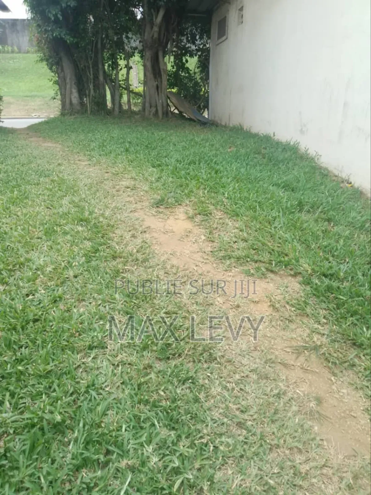 3chbre Maison dans Levy, Cocody à Louer