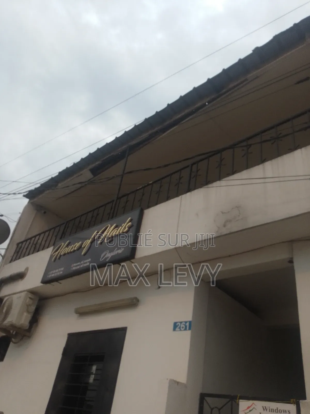 5chbre Duplex dans Levy Max, Cocody à Louer