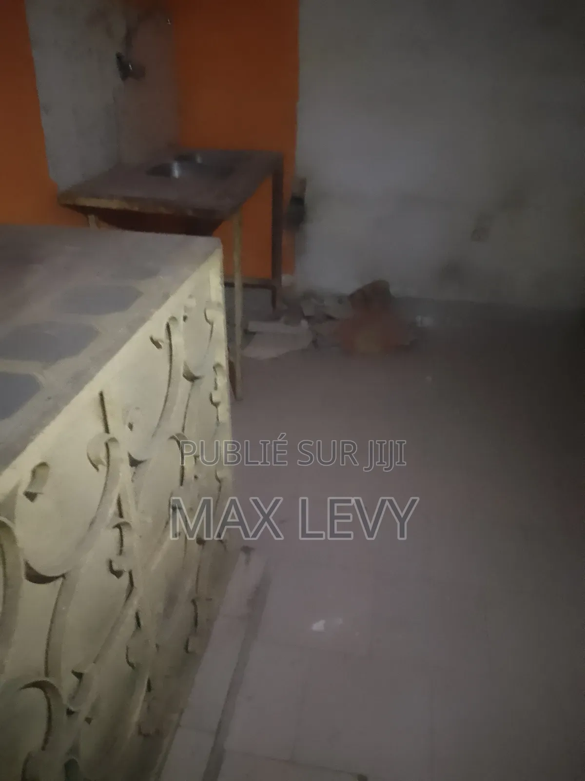 5chbre Duplex dans Levy Max, Cocody à Louer
