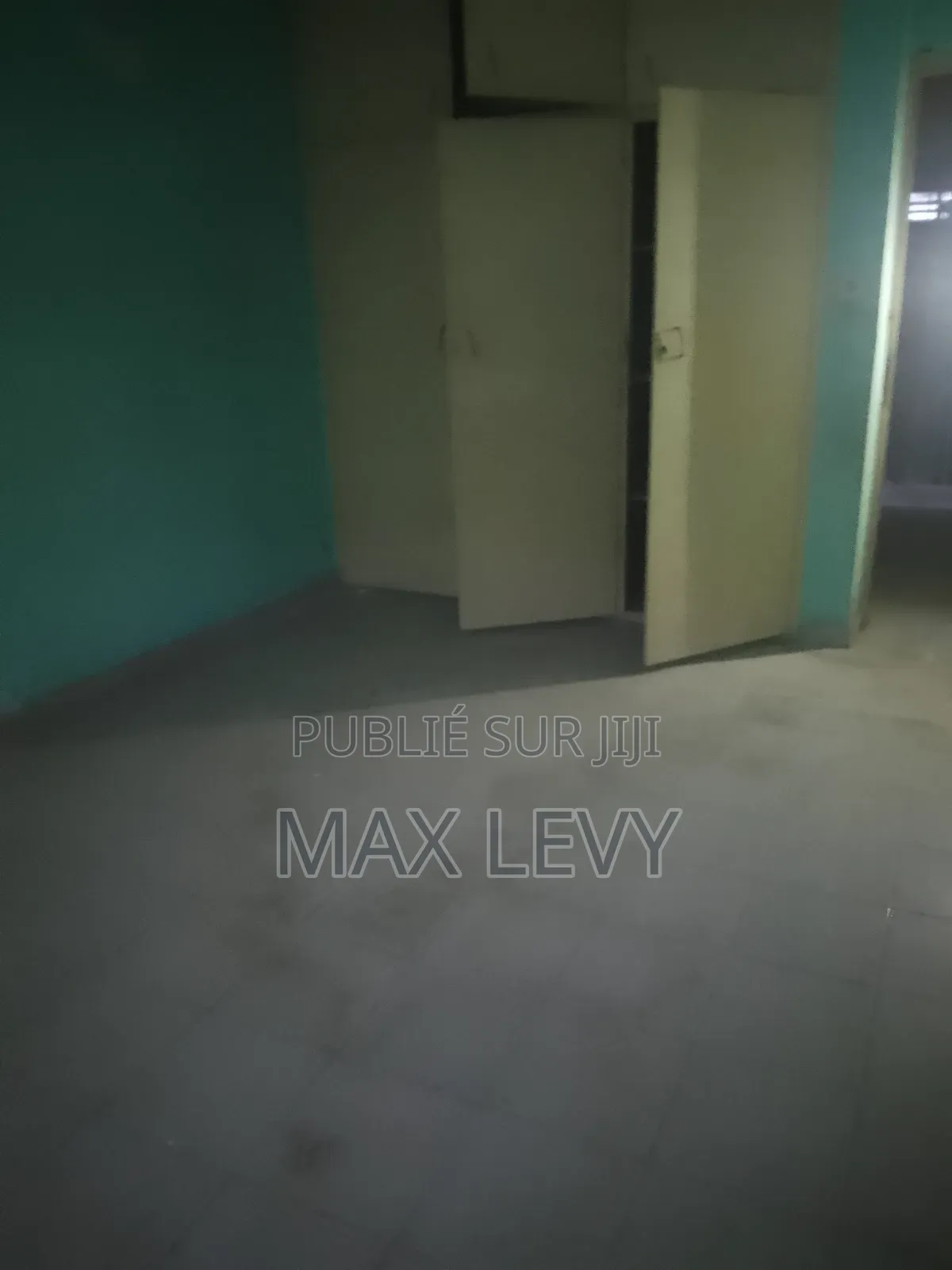 5chbre Duplex dans Levy Max, Cocody à Louer