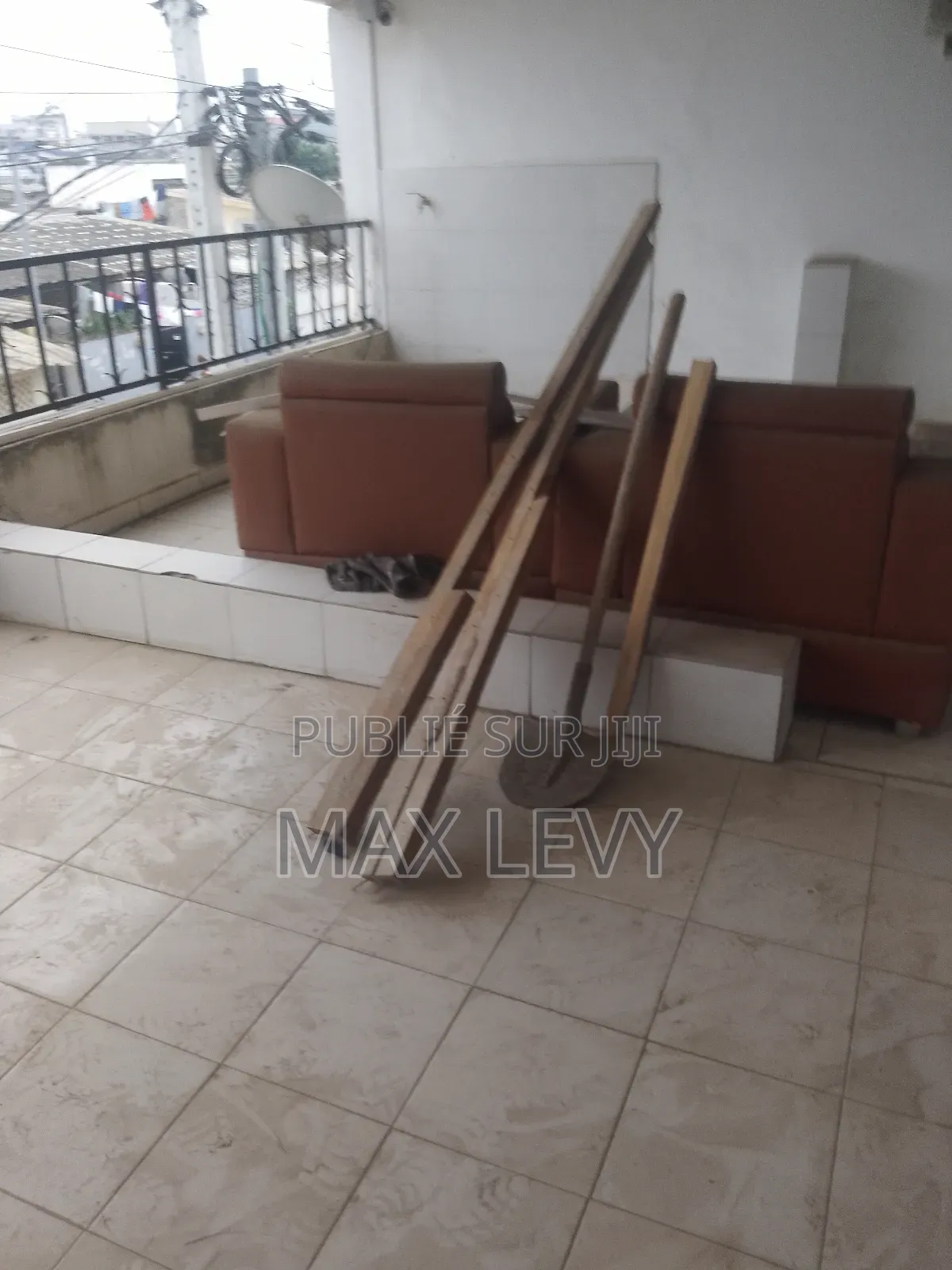 5chbre Duplex dans Levy Max, Cocody à Louer